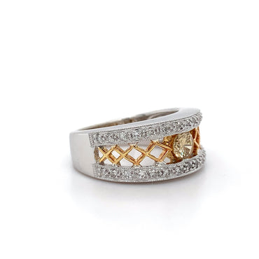 0.34ct C1 Diamond + 0.38ct White Diamonds 18kt Ring