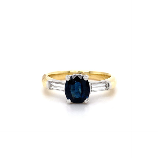 1.50ct Blue Sapphire + 0.30ct Dia 18kt