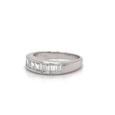 18kt WG Chnl Set Bagg Dia Band 0.80ct