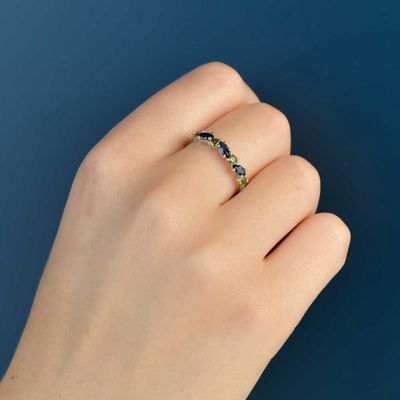 0.84ct Marq/Round Blue & Green Sapphire Ring 9kt WG