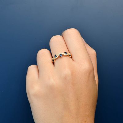 18ct YG 0.57ct Nat Aus Sapphire Savannah Ring