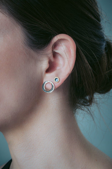 REFLECTION CIRCLES EARRING GOLD, SILVER & BLACK ENAMEL