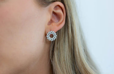 A CHRISTMAS JOURNEY WREATH EARRINGS SILVER