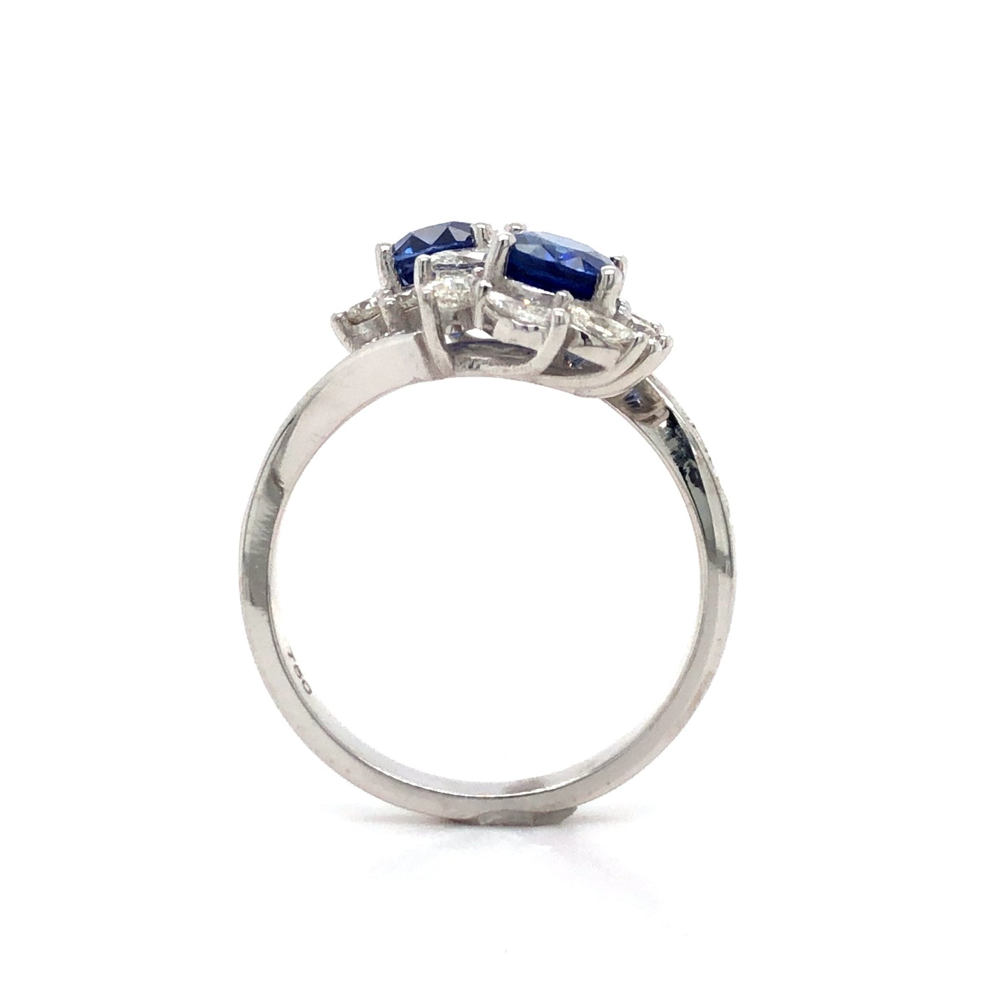 18K White Gold Blue Sapphire and Diamond Ring (Oval)