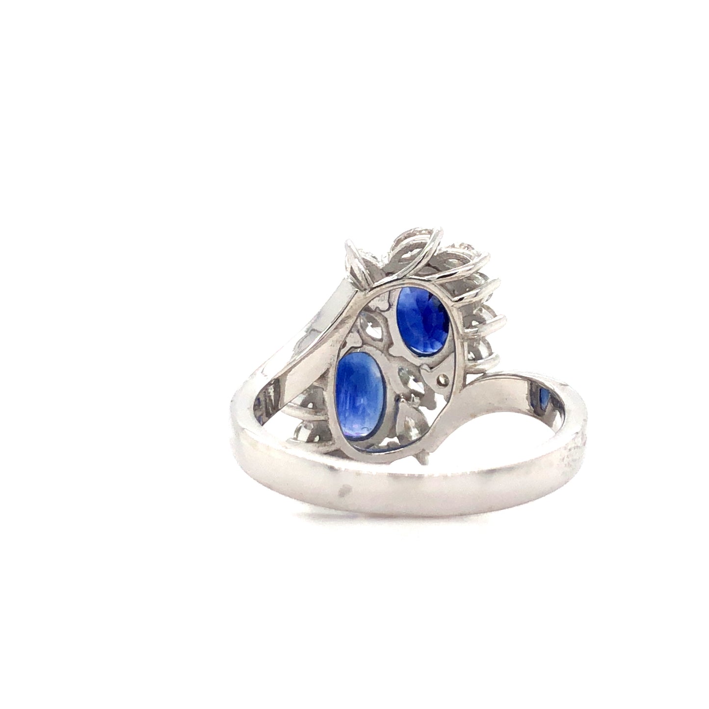 18K White Gold Blue Sapphire and Diamond Ring (Oval)