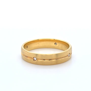 18K Yellow Gold Brushed Natural Diamond Ring
