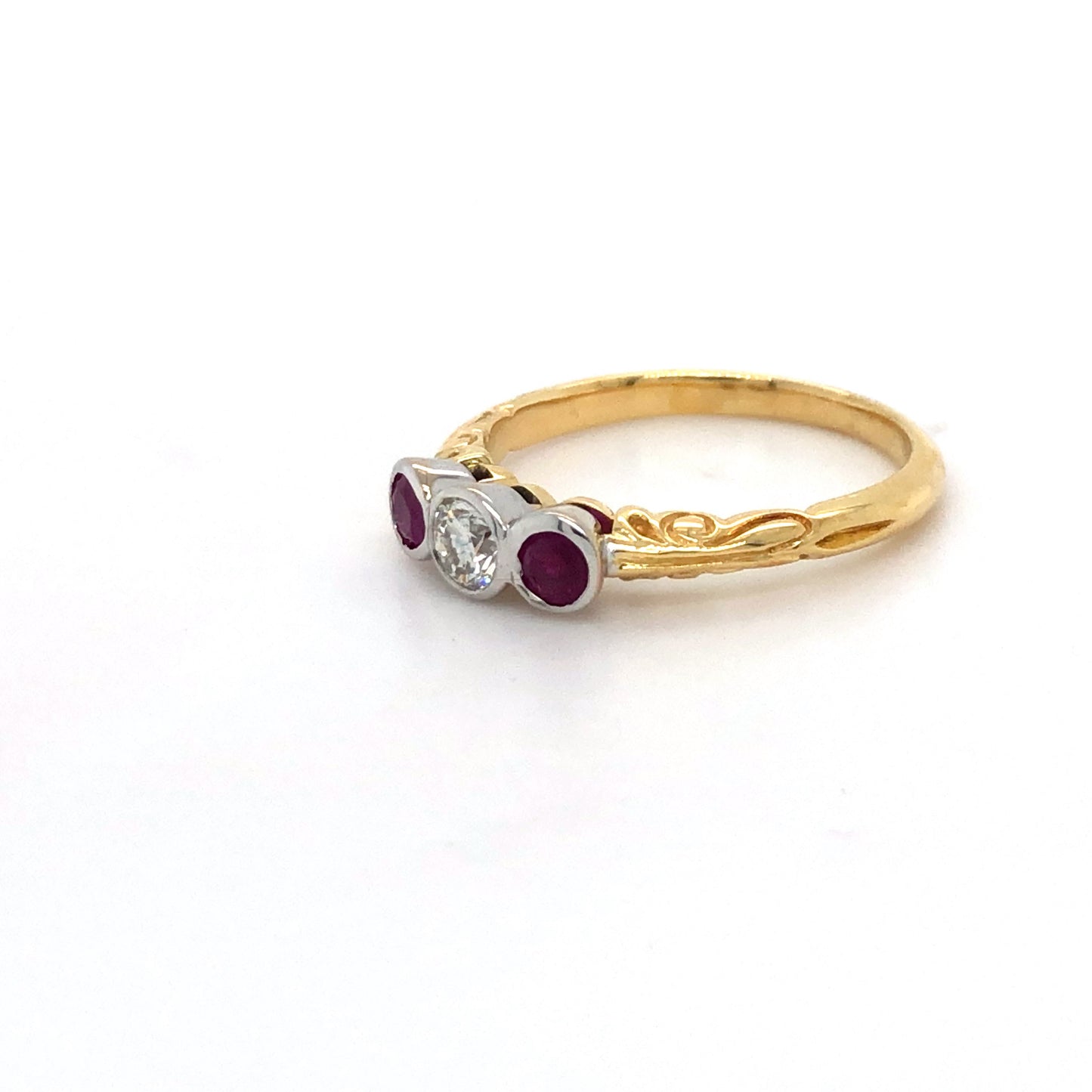 18K 2T RUBY DIA RING