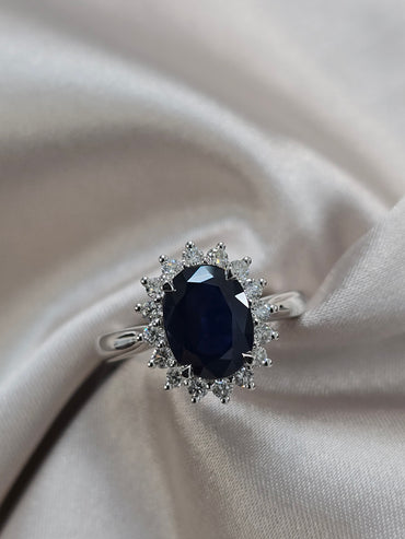 2.2ct Oval Sapphire + .32ct Halo Ring 18kt