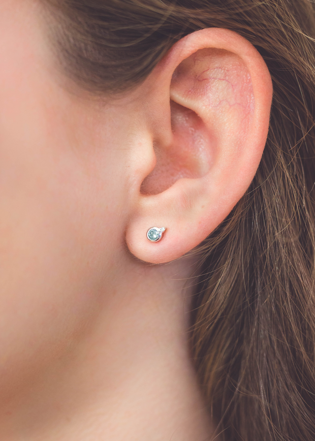 NATURAL AQUAMARINE AND TWO NATURAL DIAMOND MARCH EARRINGS SILVER