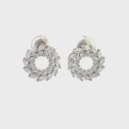 A CHRISTMAS JOURNEY WREATH EARRINGS SILVER
