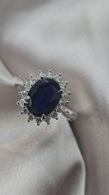 2.2ct Oval Sapphire + .32ct Halo Ring 18kt